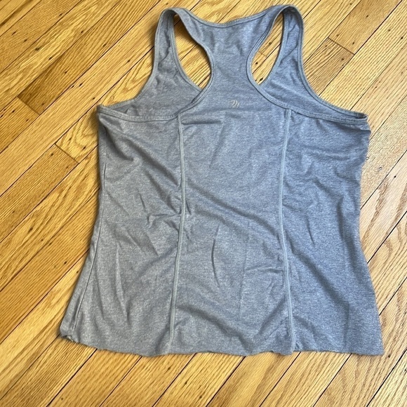 MPG gray athletic tank top size medium - Picture 5 of 6